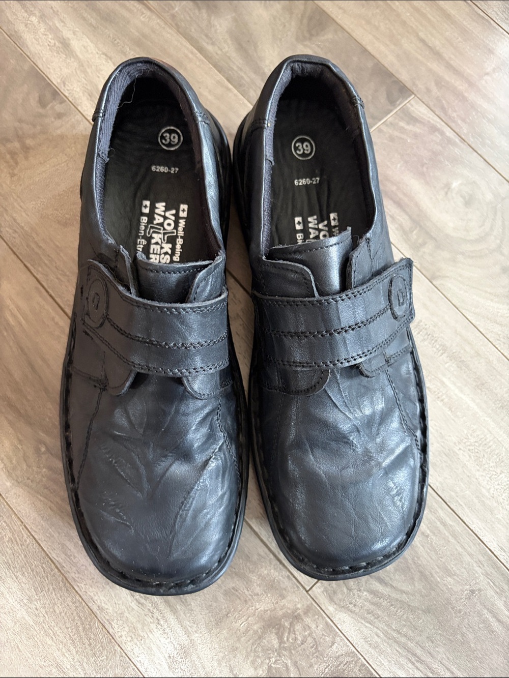 Volks Walkers Women Black Leather Comfort Slip-On shoes size 39